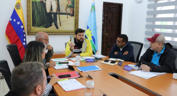 Gobernador Luna avanza en la construcción de obras para el pueblo