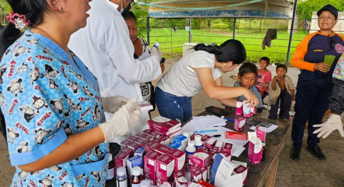 Gobierno municipal brindó atención médica a indígenas afectados por la crecida del río Tigre