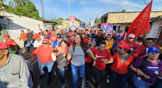 Las Cocuizas reafirmó apoyo a Nicolás Maduro