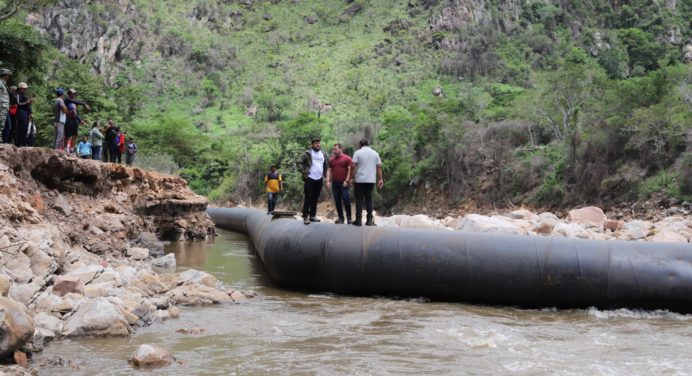 Luna agiliza labores en Mundo Nuevo para restaurar servicio de agua potable