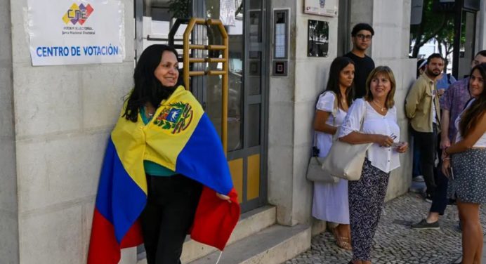 Más de 1.600 venezolanos votan en Portugal para las presidenciales este 28-J