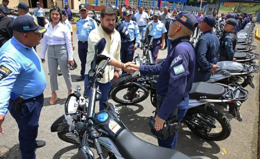 policía