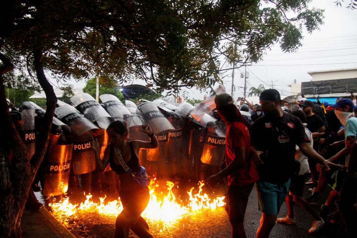 en las protestas.