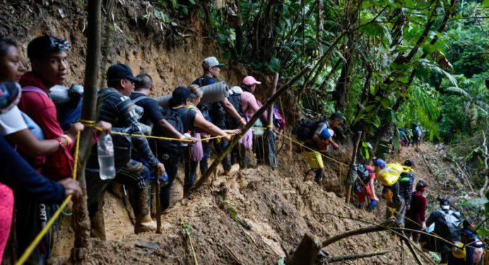 66 % de los más de 230 mil migrantes que han cruzado el Darién este año son venezolanos