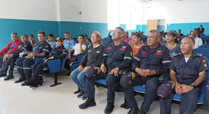 Brigada Infantil y Juvenil de Bomberos de Maturín presenta ponencia sobre seguridad y prevención