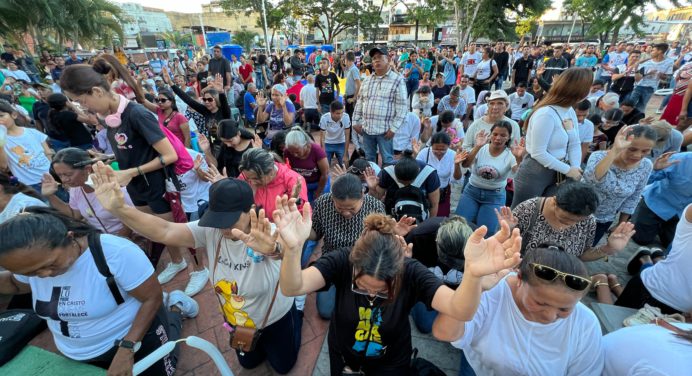 “Clamor por la paz” reunió al pueblo cristiano en la Rómulo Gallegos por Venezuela