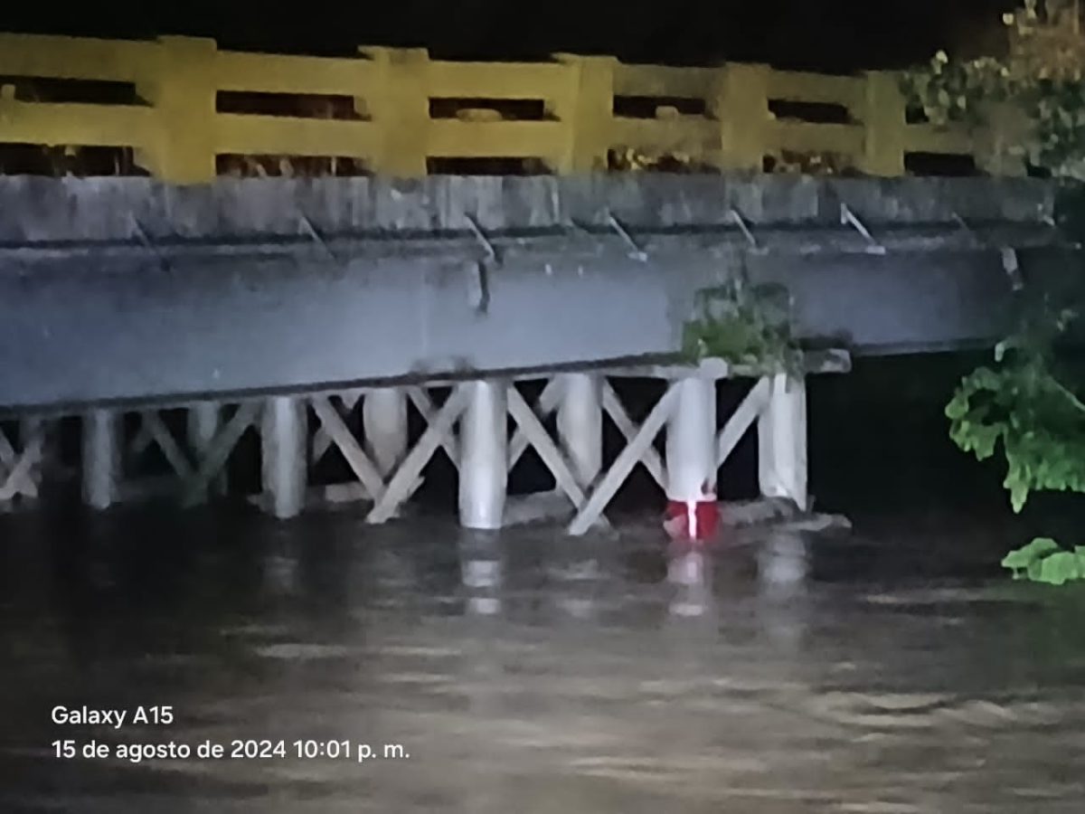 desalojadas varias familias ante la crecida del río Amana 6