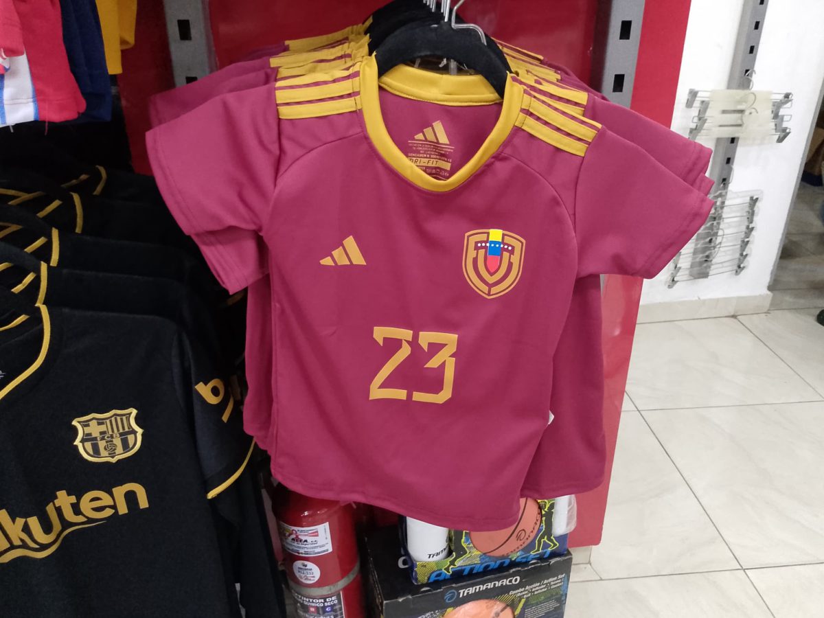 camisas de la Vinotinto 