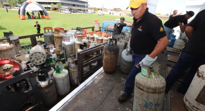Gasmaca distribuyó más de mil cilindros de gas doméstico en sector Tipuro de Maturín