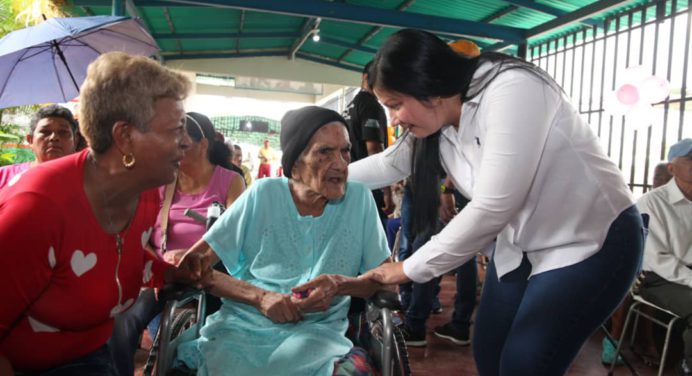 Gobierno de Monagas beneficia a más de 100 adultos mayores de Brisas del Orinoco