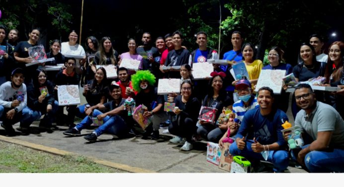 «Jóvenes inspiradores» llevan jornada de amor a niños en el Humnt