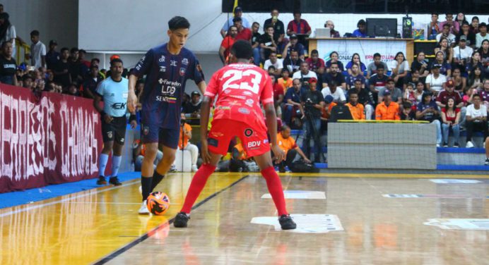 Víctor Véliz convocado a la Vinotinto Futsal Sub-17 para torneo en Paraguay