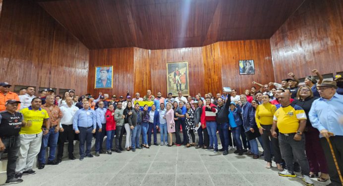 Legisladores de Monagas se pronuncian a favor del presidente Maduro