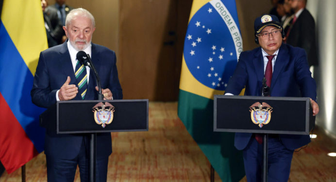 Lula y Petro insisten en la difusión de las actas tras aval del TSJ