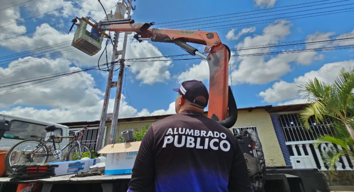 Maturín Brilla avanza en la iluminación de sectores de la ciudad