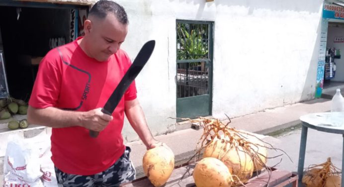 Maturineses se mantienen hidratados ante la fuerte ola de calor