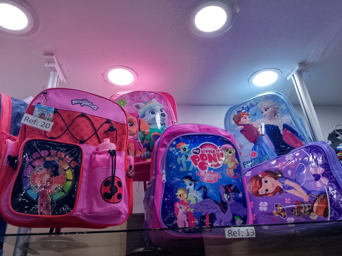 Padres se apoyan con Cashea para comprar zapatos y bolsos escolares 5 zapatos y bolsos escolares