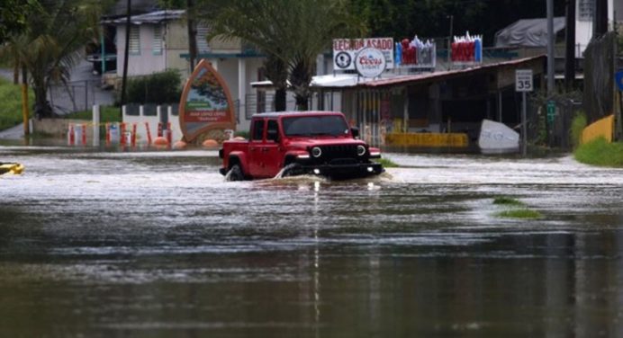 Puerto Rico con servicio electricidad completo hasta el domingo tras la tormenta Ernesto