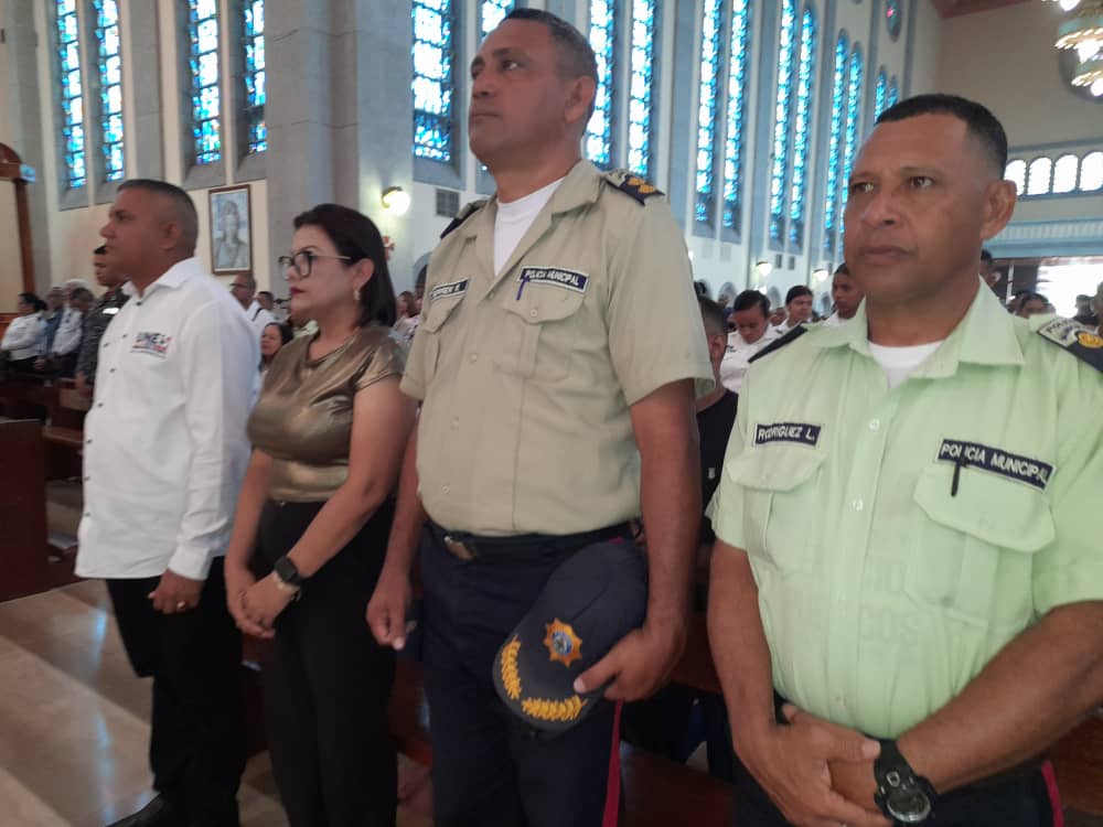 realizaron misa para nuevos funcionarios policiales en maturin laverdaddemonagas.com policia 4 1