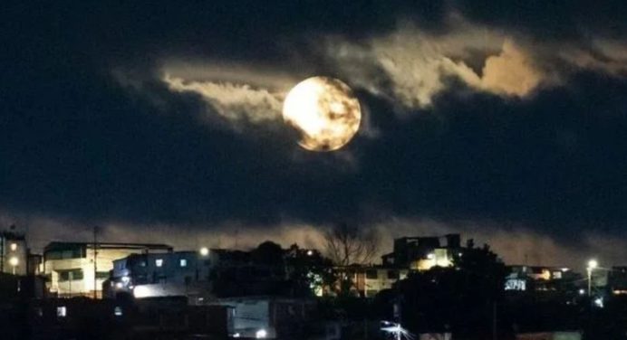 Super luna azul en Venezuela de este lunes #19Ago: (+FOTOS)