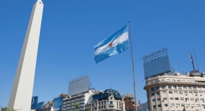 Argentina facilitará la entrada de venezolanos con documentación vencida