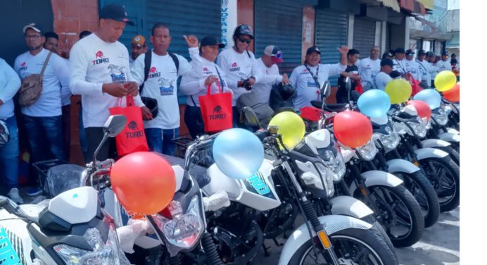 Fontur entregó 90 motos con sistema de financiamiento del BDT