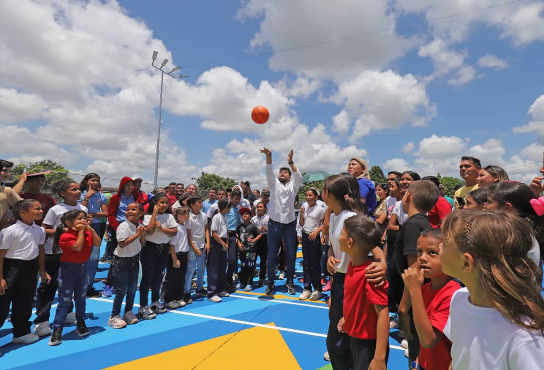 gobernador luna entrega escuela de santa elena de viboral totalmente remodelada laverdaddemonagas.com luna3 1