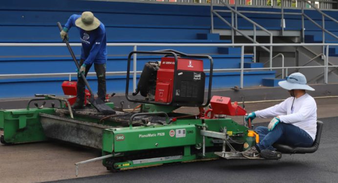 Gobierno regional comienza recubrimiento de la pista de atletismo