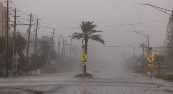 Helene deja al menos 41 muertos y destrucción a su paso por el sureste de EE.UU.