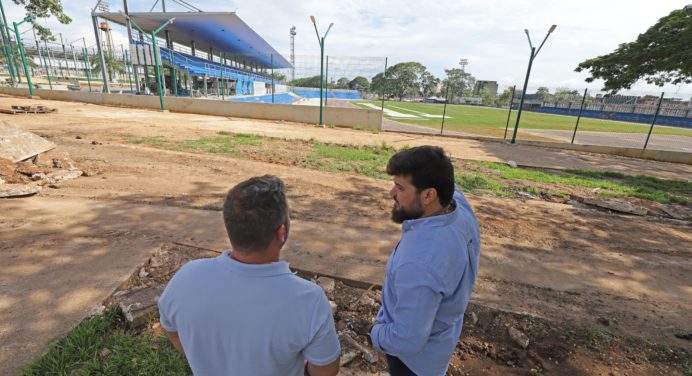 Inspeccionan avances de rehabilitación del Polideportivo de Maturín