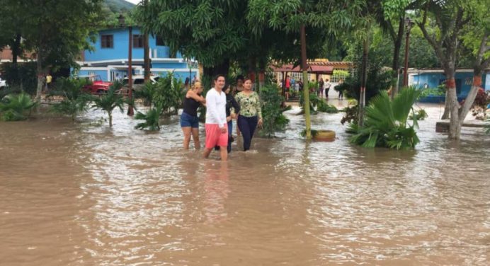 Lluvias en Falcón dejan a más de 50 familias afectadas