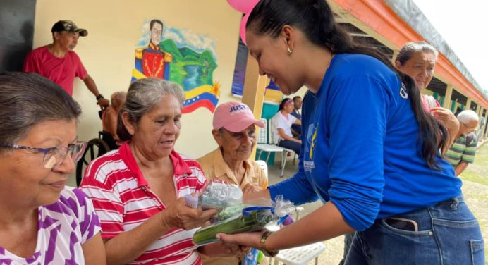 Más de 100 abuelos de 21 comunidades de Jusepín reciben atención médica