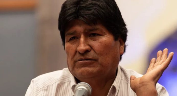 Morales critica a Arce por culparlo de la crisis social: Está desesperado