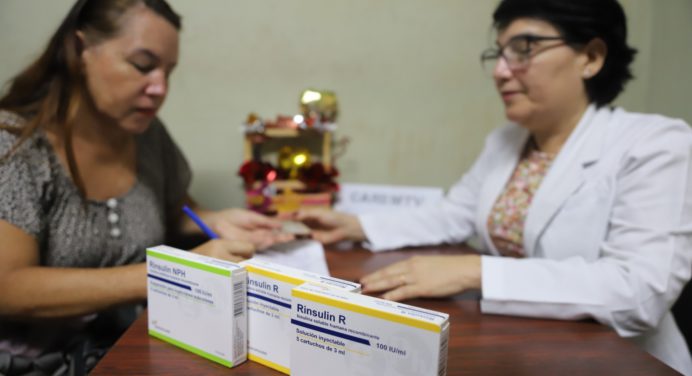 Pacientes con diabetes recibieron insulina en el centro Cardiovascular