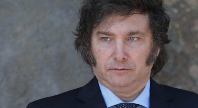 Tribunal venezolano ordena la captura del presidente argentino Javier Milei