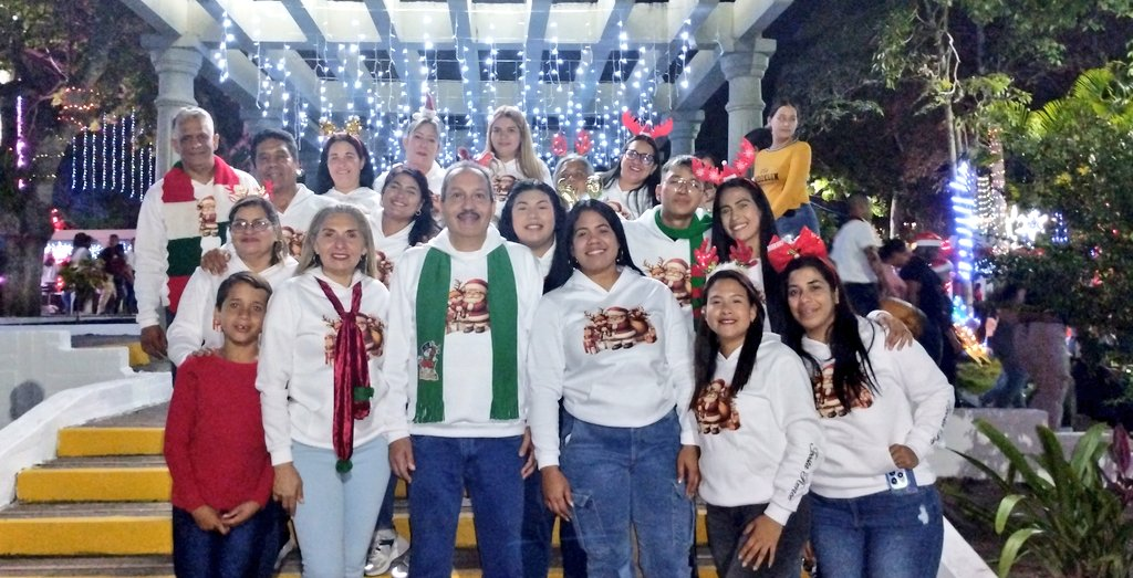 Acosta encendió la navidad 2024 (+FOTOS) 2 acosta encendio la navidad 2024 fotos laverdaddemonagas.com image