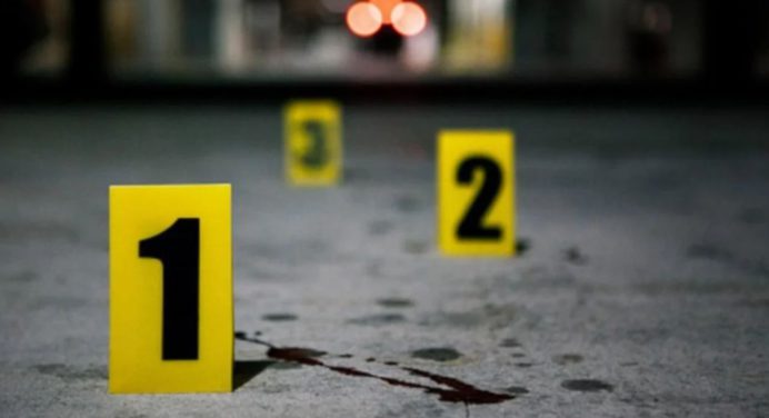 Asesinan a venezolana y abandonan su cuerpo en vía pública