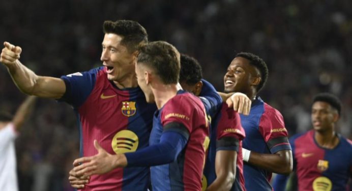 Barcelona golea al Sevilla y continúa como líder en La Liga