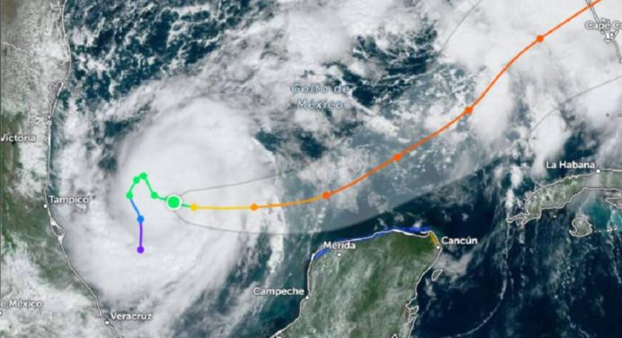 Huracán Milton: Desciende a categoría 4 y se aleja de la Costa de Yucatán