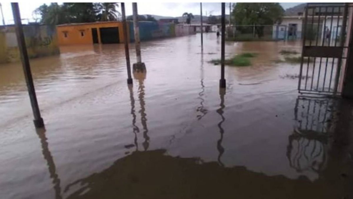 Intensas lluvias causan inundaciones