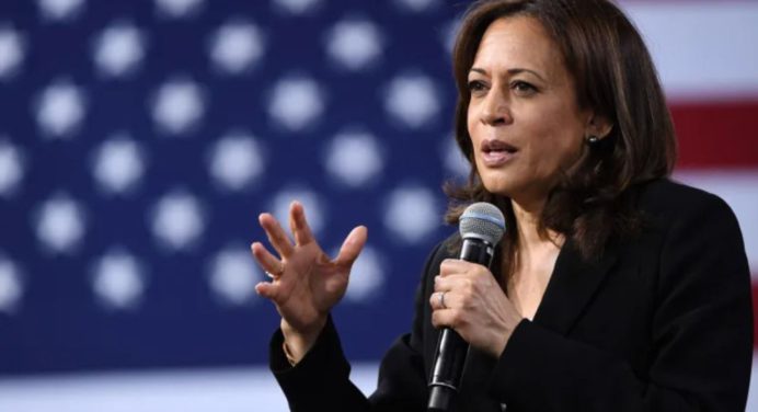 Kamala Harris pierde terreno en estados decisivos a pesar de un récord en donaciones