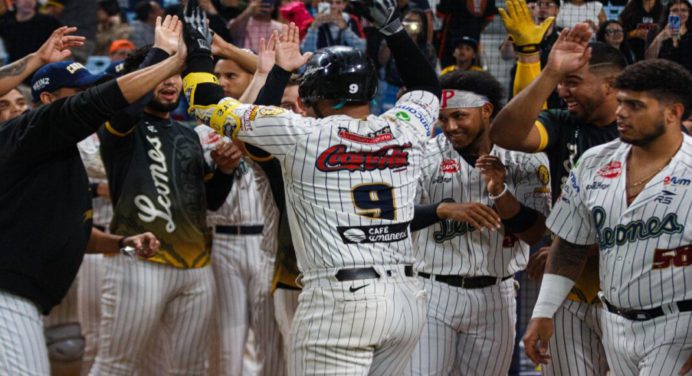 Leones del Caracas rugió y derrotó a las Águilas del Zulia