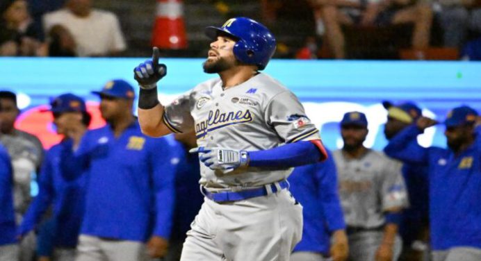 Magallanes derrotó a los Tigres de Aragua con Renato Núñez a la ofensiva