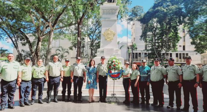 Polimaturín celebró su 32 aniversario con misa y ofrenda floral