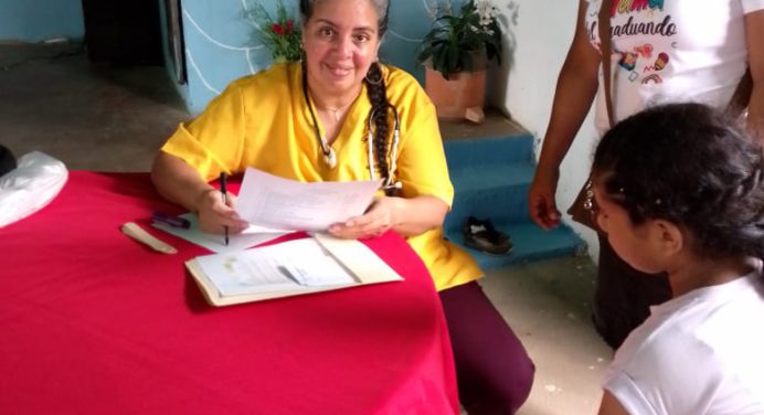 «Por amor a tí» llegó a la parroquia La Cruz