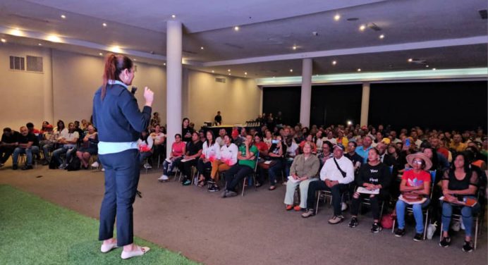 Alcaldesa Ana Fuentes presentó proyecto de presupuesto participativo 2025 al Poder Popular