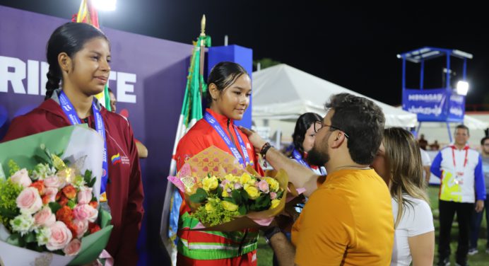 Larense Olviángel Castillo ganó primera presea de oro en ciclismo