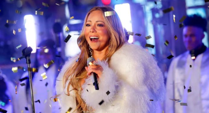 Mariah Carey da la bienvenida oficialmente a la época navideña (+VIDEO)