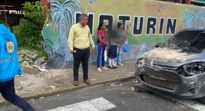 Conductora se estrelló contra un muro y su bebé de 1 año quedó herido