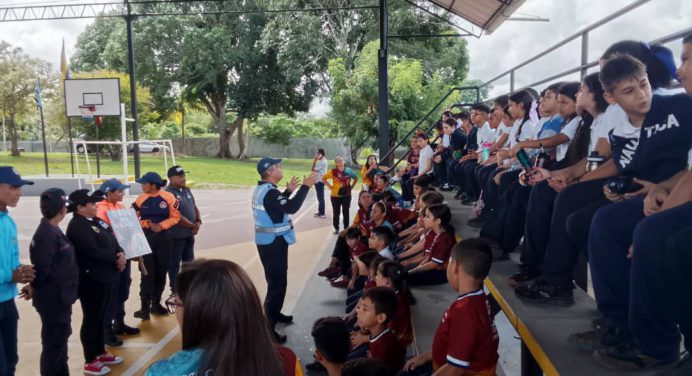 Polimonagas lleva conversatorios a escuelas advirtiendo peligros de los retos virales